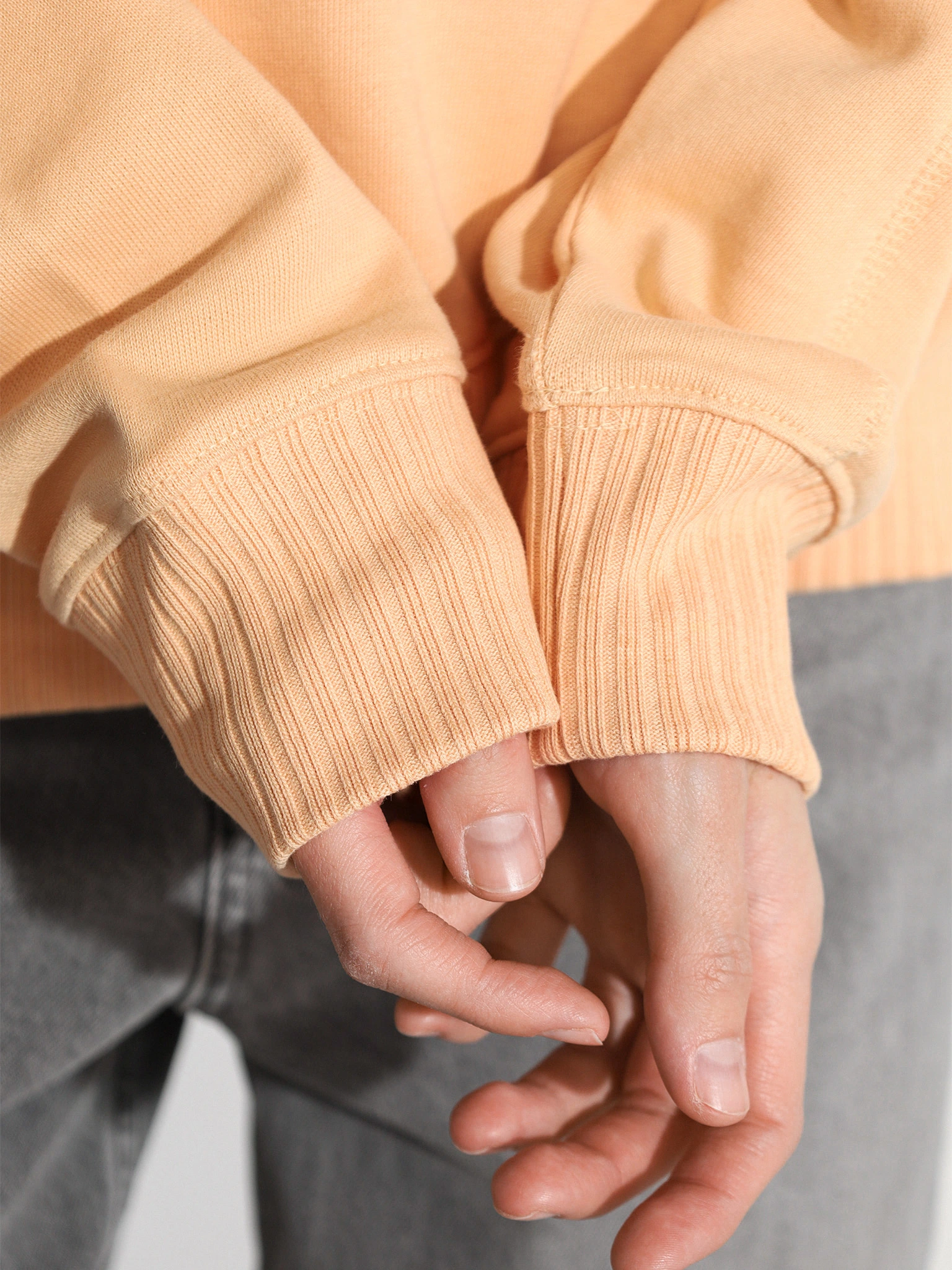 Толстовка светло-оранжевого цвета из хлопка